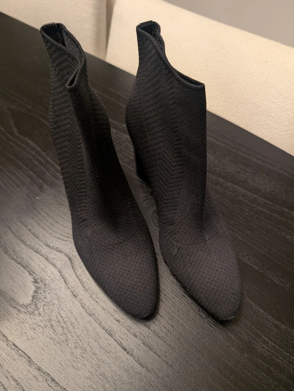 Zara block sleek lightweight